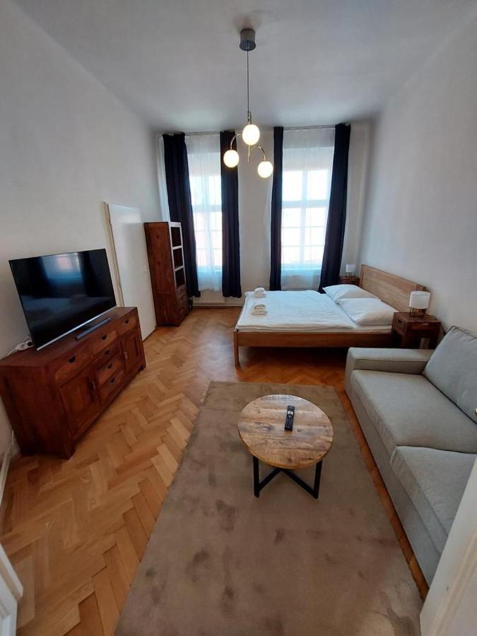 Zelezna - Old Town View Residence Prague Ngoại thất bức ảnh