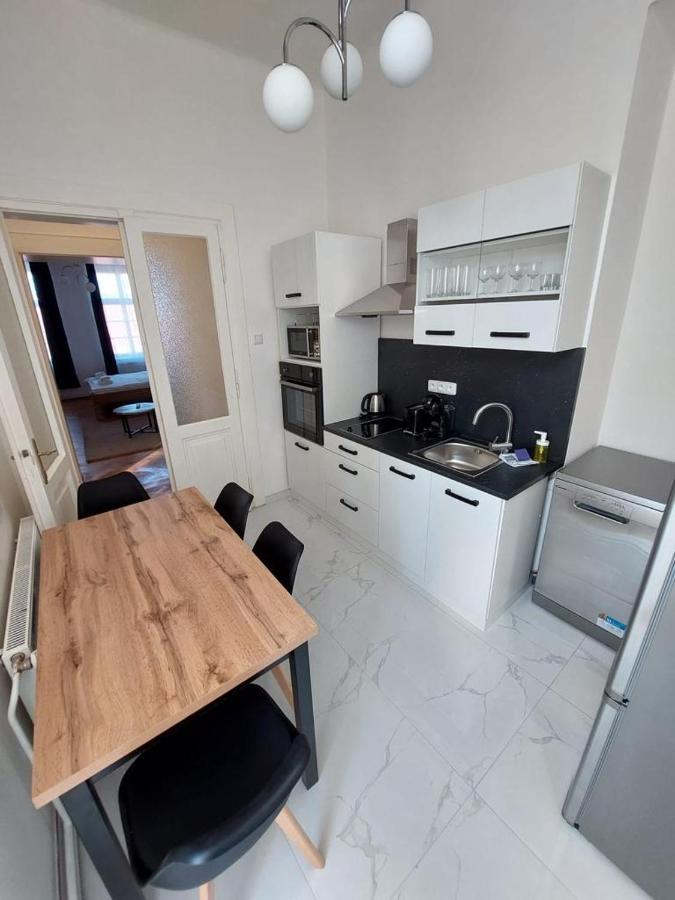 Zelezna - Old Town View Residence Prague Ngoại thất bức ảnh